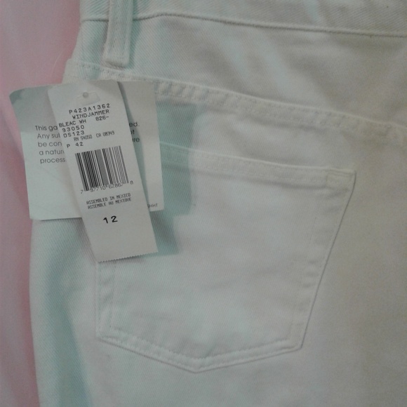 🕊 Evan Picone High Waist White Jeans 🕊️ - Picture 2 of 8